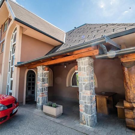 Guesthouse Mars Ig Eksteriør billede